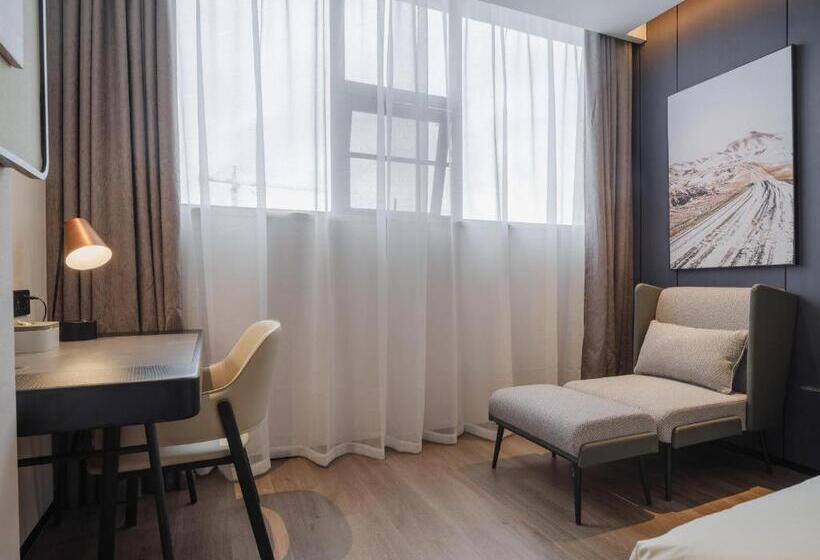 Atour Hotel Xiamen North Station Jiageng Stadium