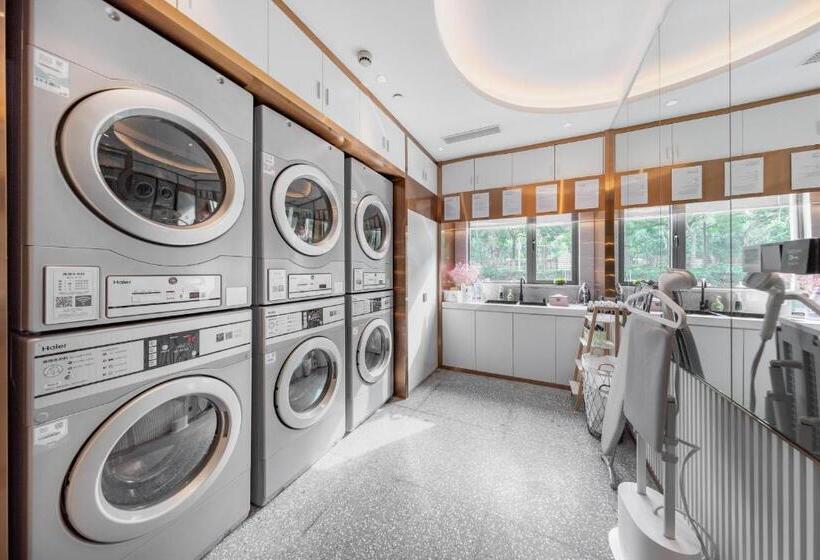 Atour Light Hotel Shanghai Pudong Zhangjiang Park Riverside