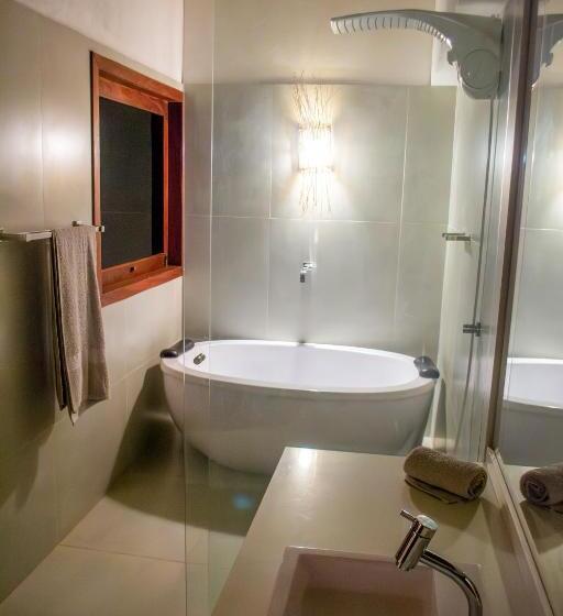 Beach House Cocoon Bed And Breakfast