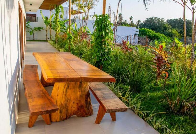 Beach House Cocoon Bed And Breakfast