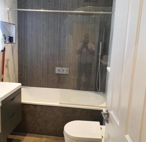 住宿加早餐  Daniari Guest Rooms