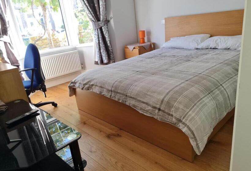 住宿加早餐  Daniari Guest Rooms