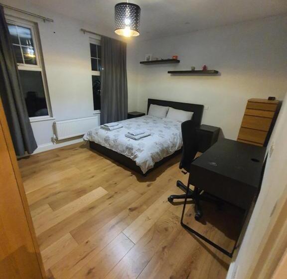 住宿加早餐  Daniari Guest Rooms