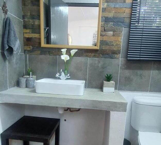 ベッドアンドブレックファースト Ilnika Farm Stay