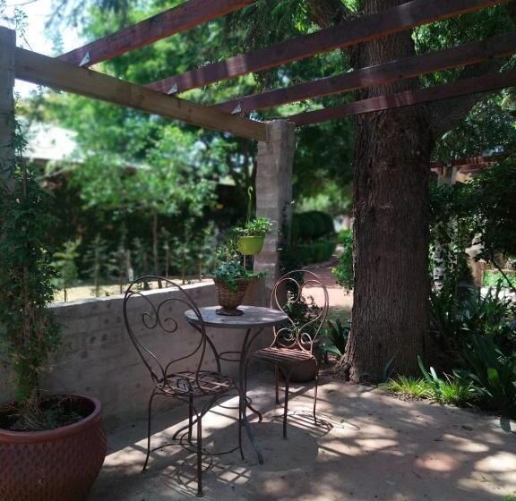 ベッドアンドブレックファースト Ilnika Farm Stay