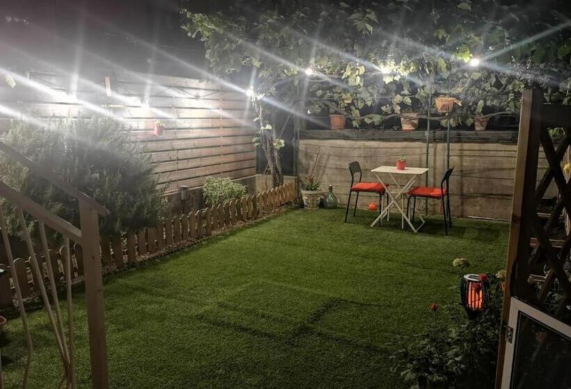 مبيت وإفطار La Porta Verde 8