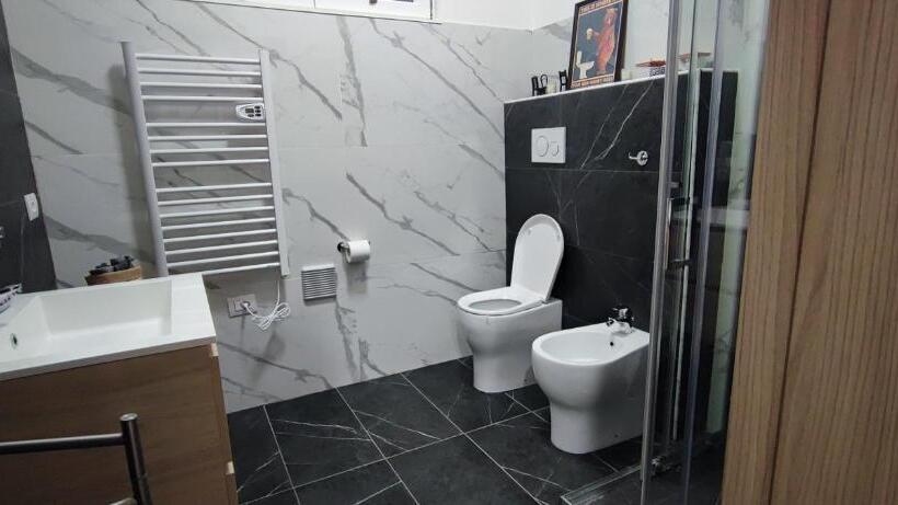 مبيت وإفطار La Porta Verde 8