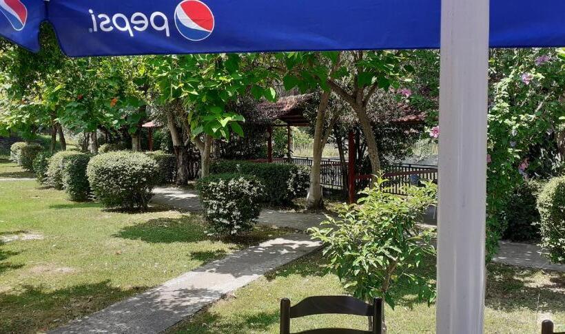 ベッドアンドブレックファースト Osteria Cesma E Kasines