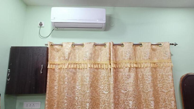 ベッドアンドブレックファースト Sahara Premium Family Homestay