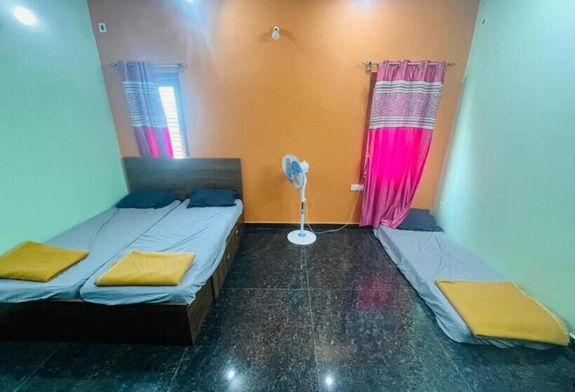 ベッドアンドブレックファースト Sahara Premium Family Homestay