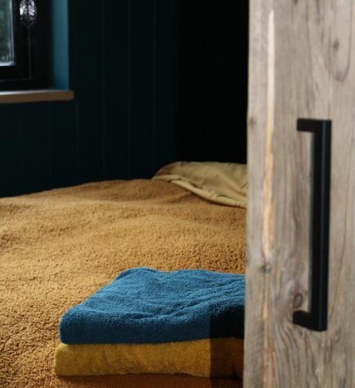 Bed and Breakfast Tiny House In De Boomgaard