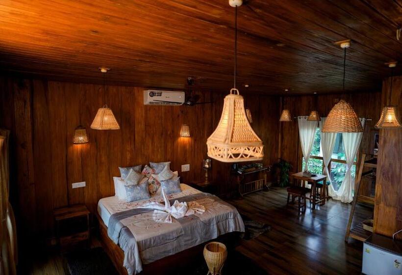 Driftwood Beach Resort