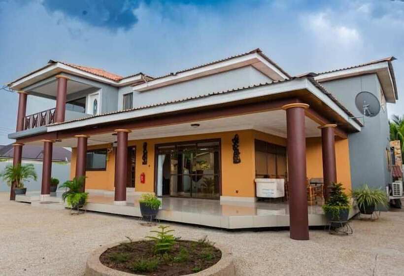 هتل Ampric Guest House And Lounge