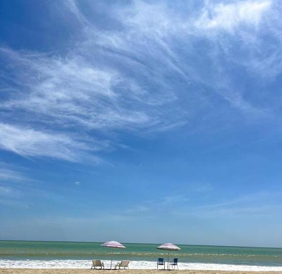 هتل Hospedaje Caleta Grau