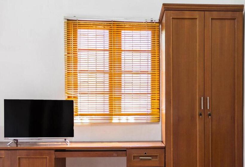 ホテル Capital O 93279 Asyoka Penginapan Pasutri