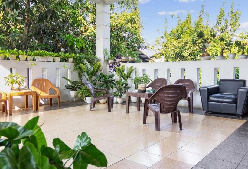 ホテル Capital O 93279 Asyoka Penginapan Pasutri