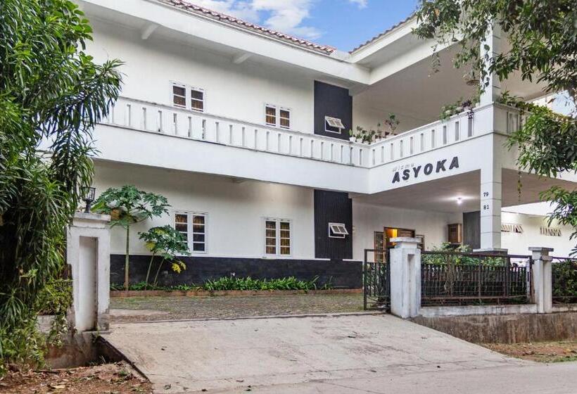 ホテル Capital O 93279 Asyoka Penginapan Pasutri