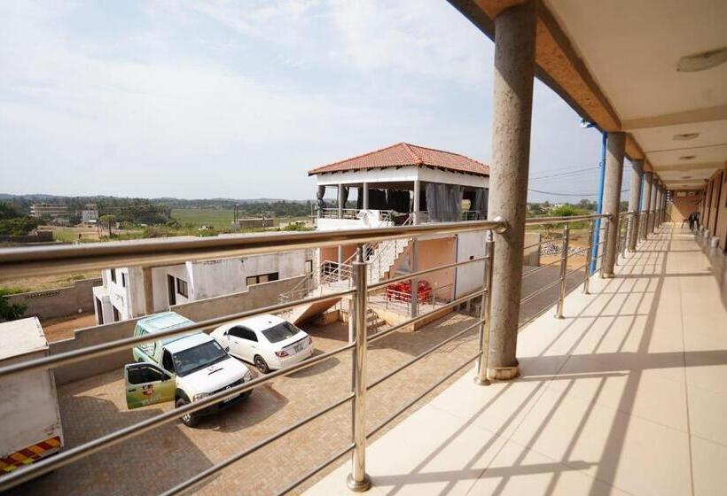 מלון כמוסות New Waves Accommodation & Liquor