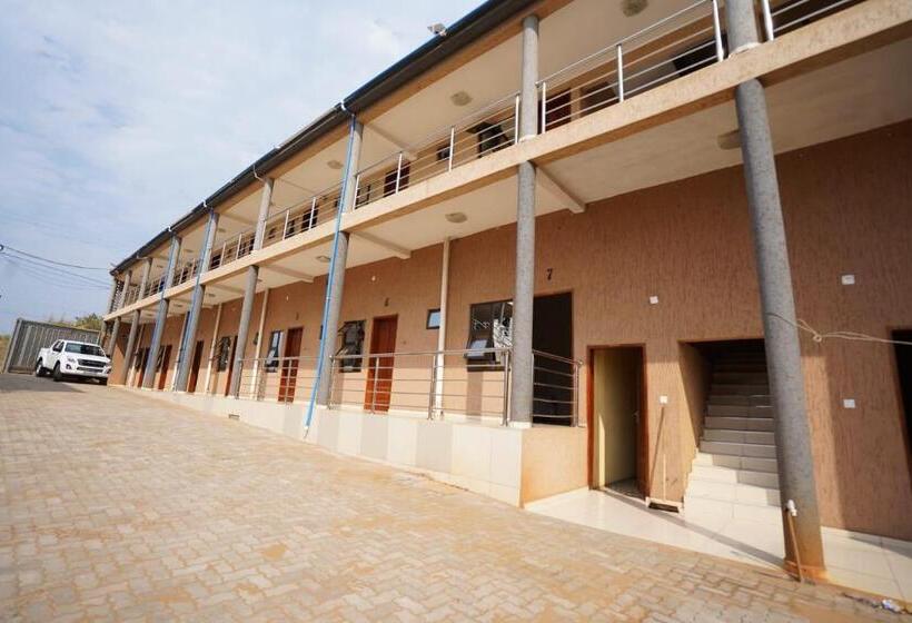 מלון כמוסות New Waves Accommodation & Liquor