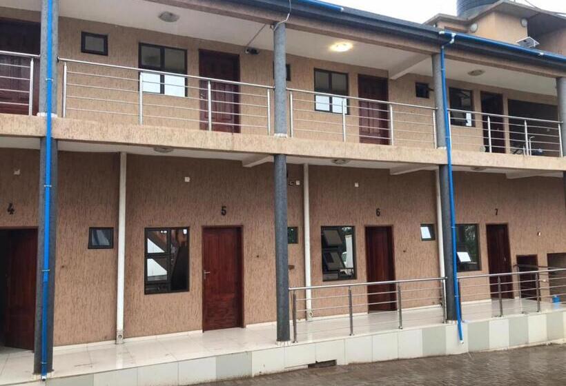 מלון כמוסות New Waves Accommodation & Liquor