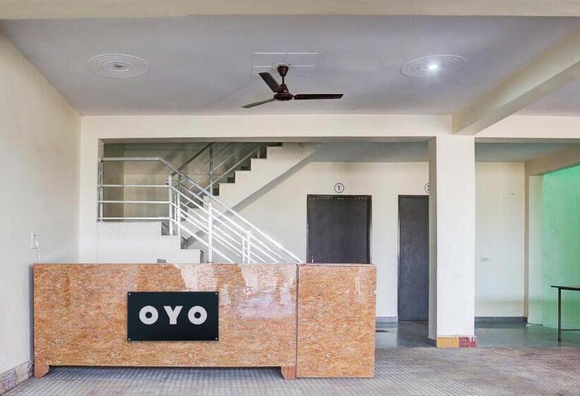 בית מלון כפרי Flagship Crystal Residency