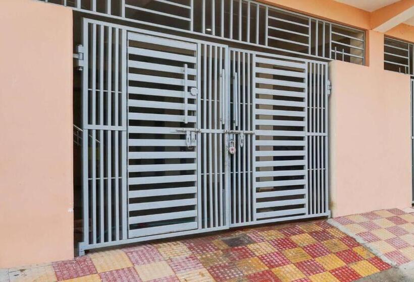 ホテル Flagship Crystal Residency