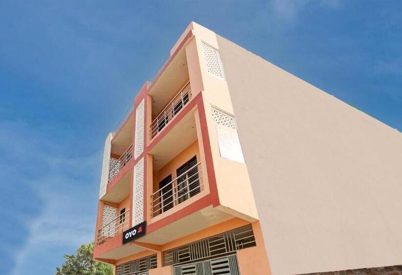 ホテル Flagship Crystal Residency