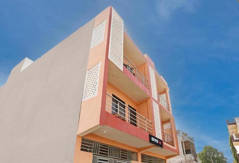 בית מלון כפרי Flagship Crystal Residency