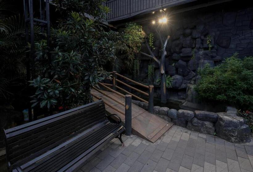 호텔 Konfudha Resort