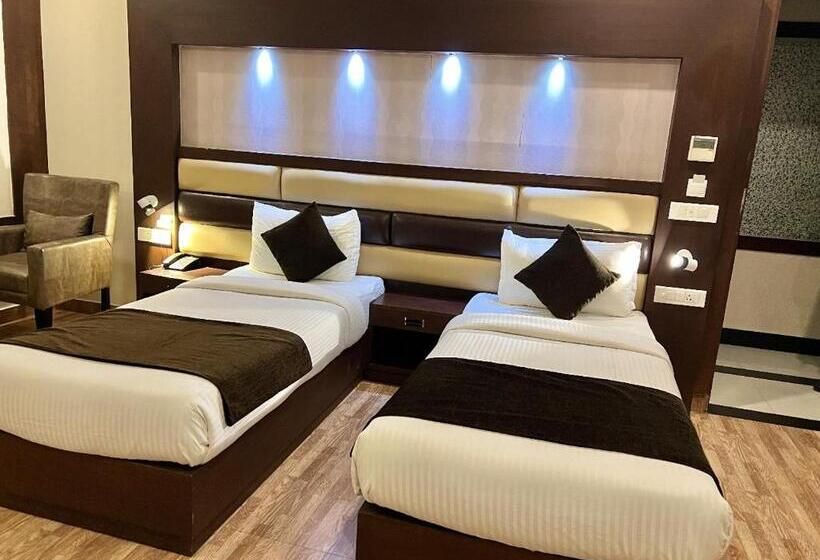 فندق Lavanya Tower Haldwani