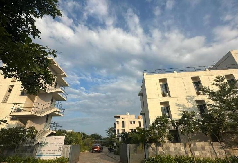 فندق Moonshot Coliving