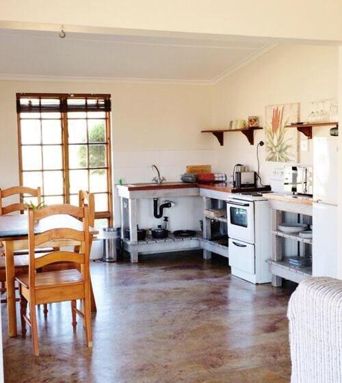 فندق Netherwood Farm