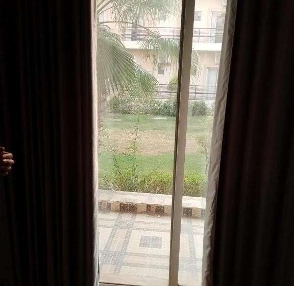 Отель Orchid Blue