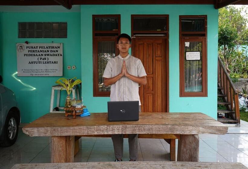 ホテル Oyo 93248 Villa Syariah Astuti Lestari