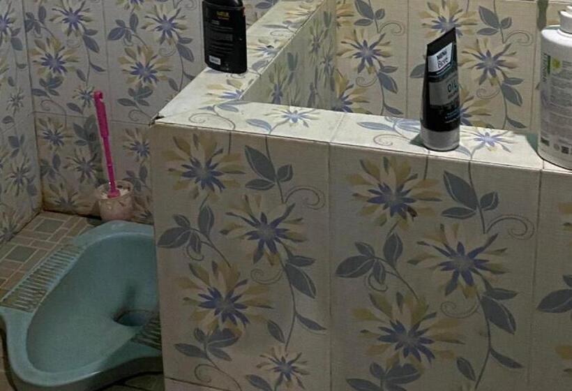 Отель Oyo 93269 Eyang Kostel