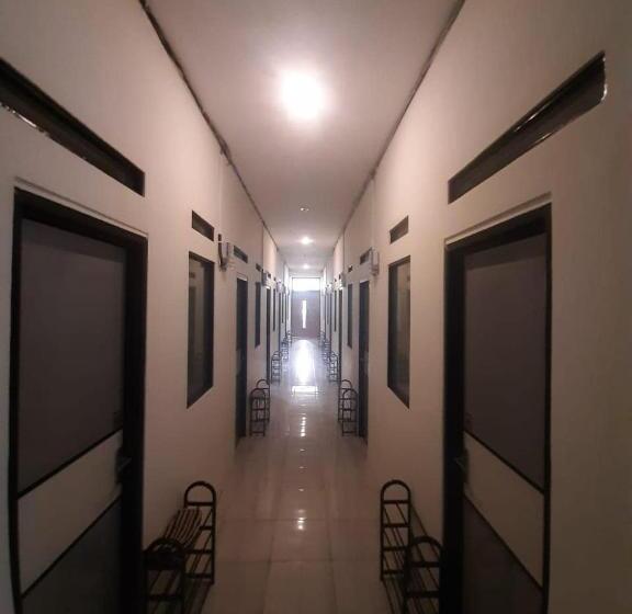 호텔 Oyo 93274 Oren Home Bekasi