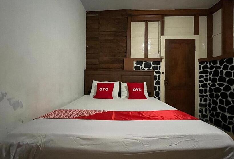 בית מלון כפרי Oyo 93277 Villa Kemiloko Syariah