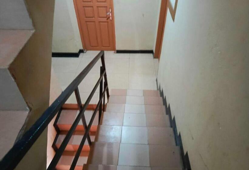 فندق Oyo 93299 Homestay Aqsa