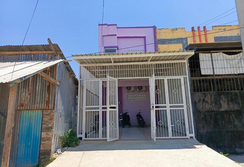 فندق Oyo 93299 Homestay Aqsa