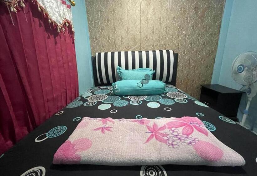 בית מלון כפרי Oyo 93308 Lima Saudara Syariah