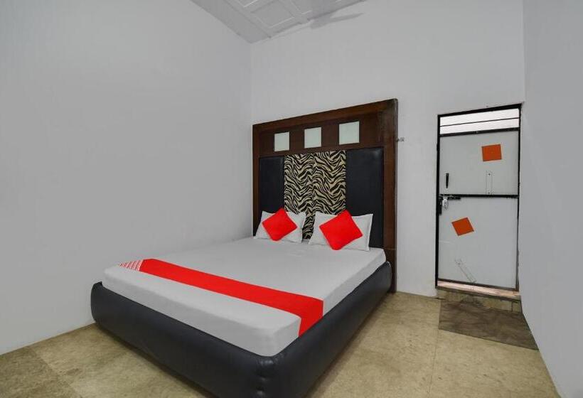호텔 Oyo Dev Guest House
