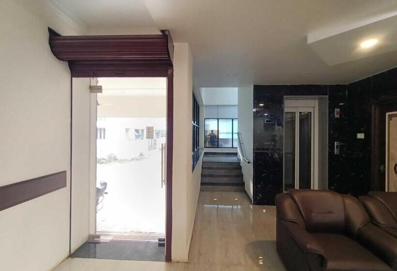 Отель Oyo Flagship Safa Residency