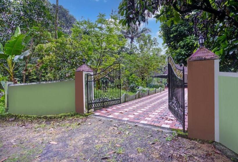 Отель Oyo Green Valley Home Stay