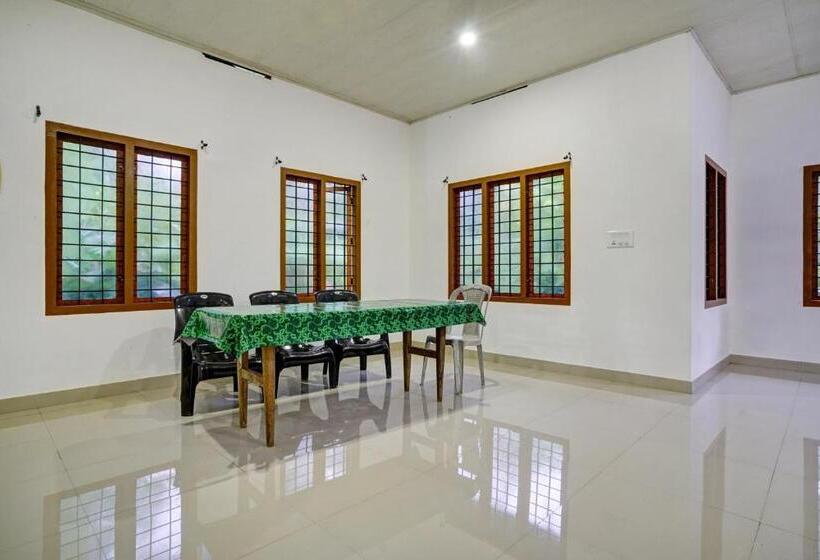 Отель Oyo Green Valley Home Stay