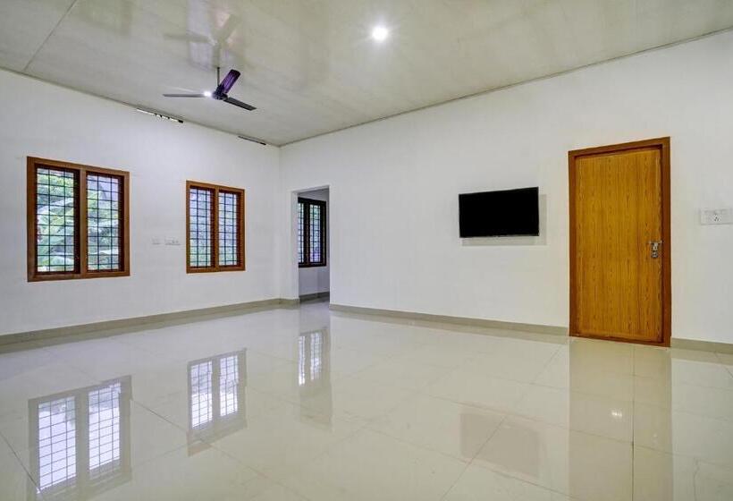 Отель Oyo Green Valley Home Stay