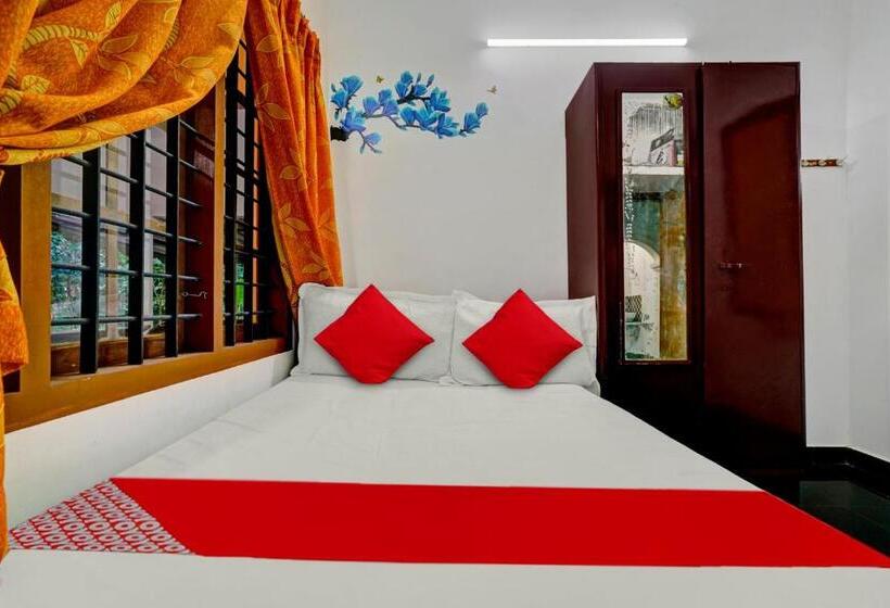 Отель Oyo Green Valley Home Stay