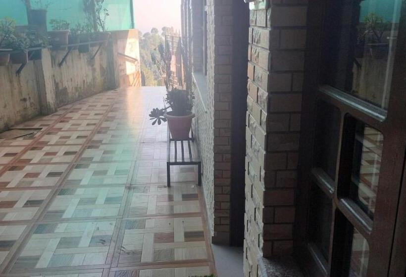 فندق Oyo Krishna Cottage