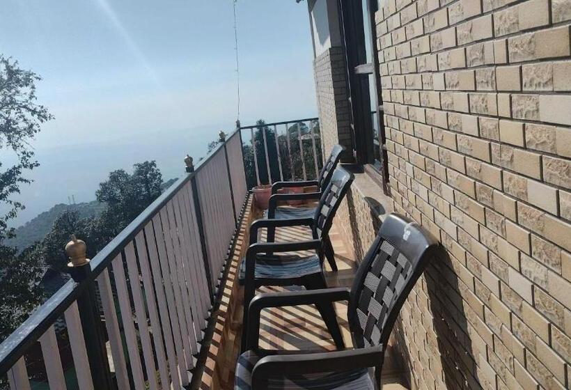 فندق Oyo Krishna Cottage