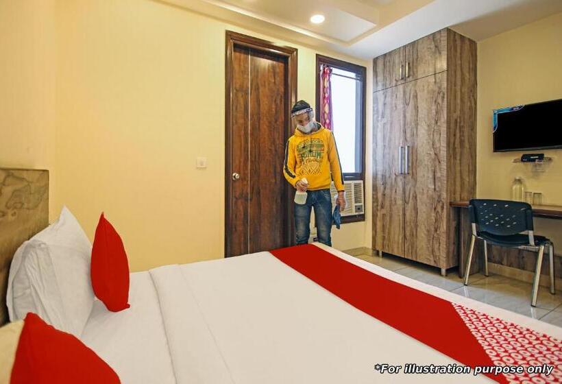 호텔 Oyo Om Shree Executive Lodging