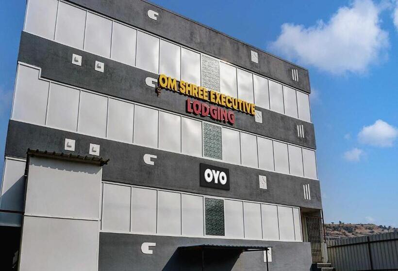 호텔 Oyo Om Shree Executive Lodging